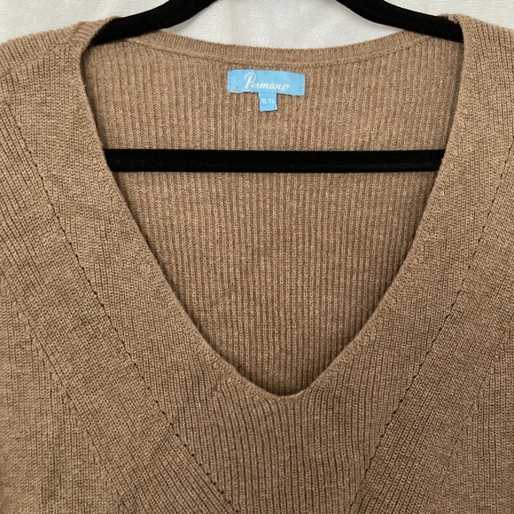 3/$10 SALE Tan Three Quarter Sleeve Lightweight Sweater - Picture 4 of 4